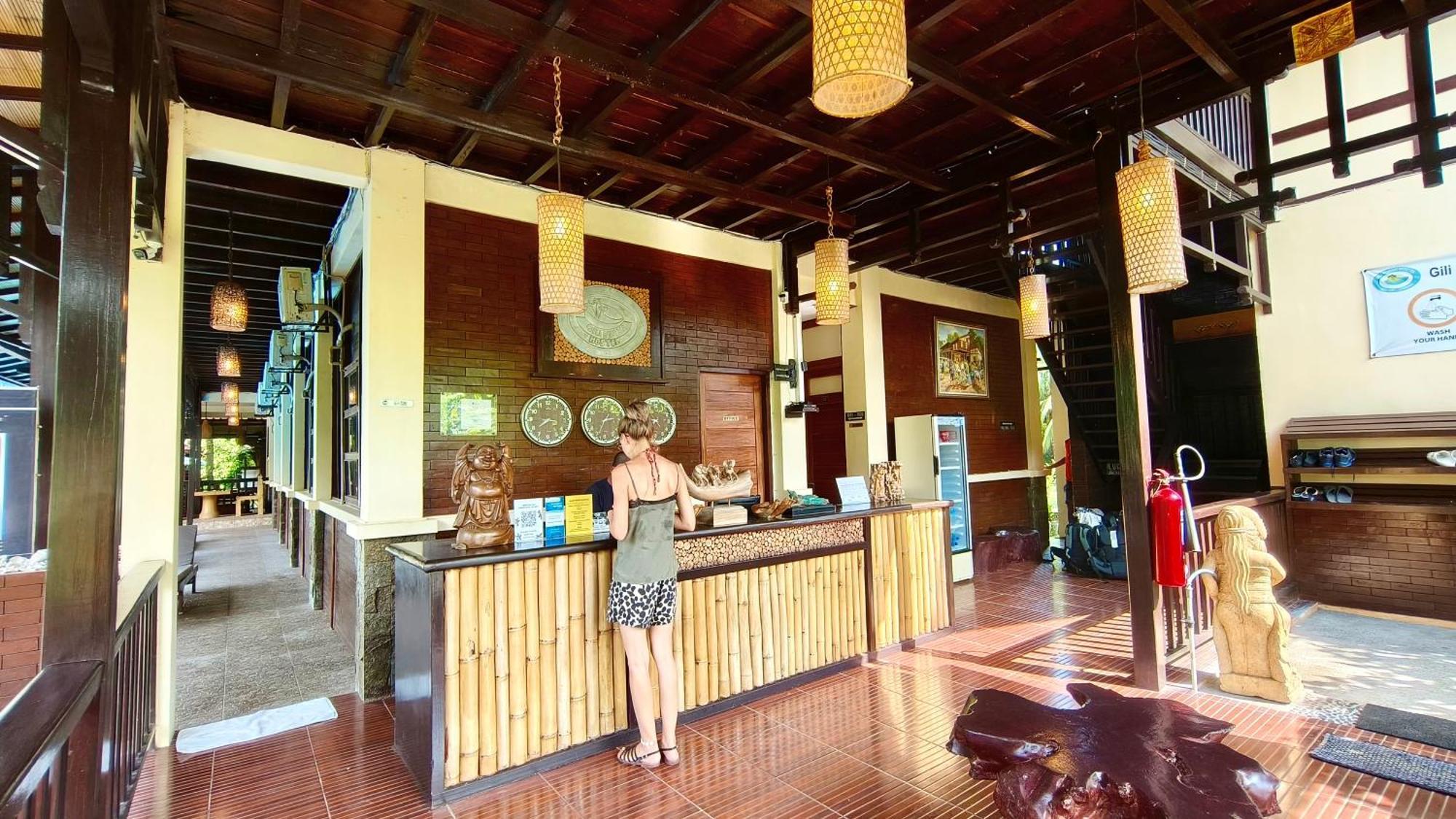 Gili Buana Hostel Гили Еър Екстериор снимка