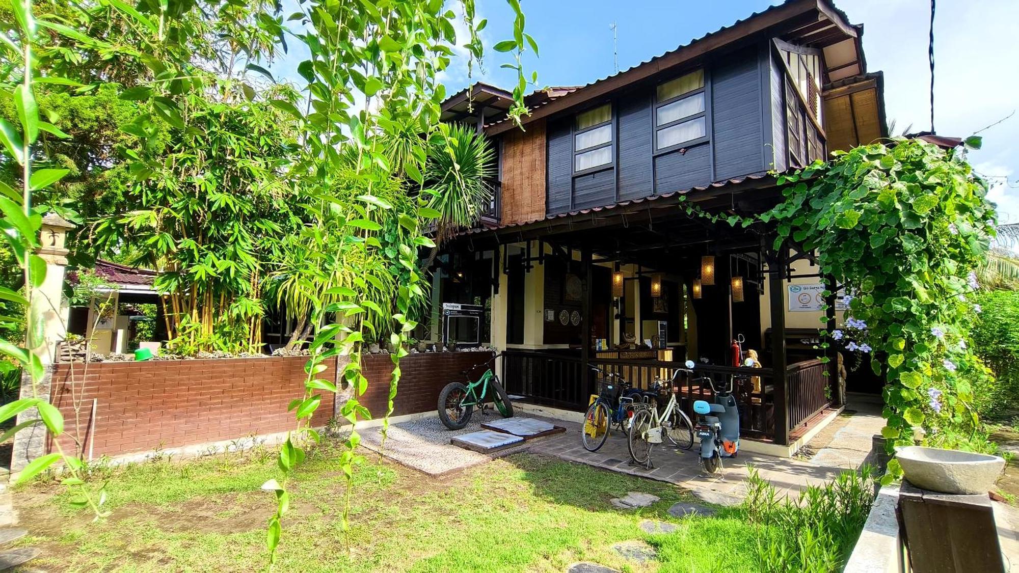 Gili Buana Hostel Гили Еър Екстериор снимка